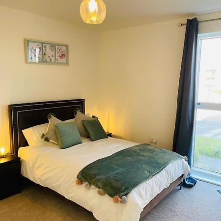 Deluxe 2-Bedroom Home Away Erith Экстерьер фото