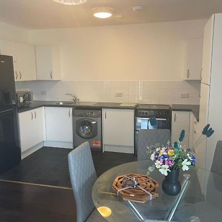 Deluxe 2-Bedroom Home Away Erith Экстерьер фото